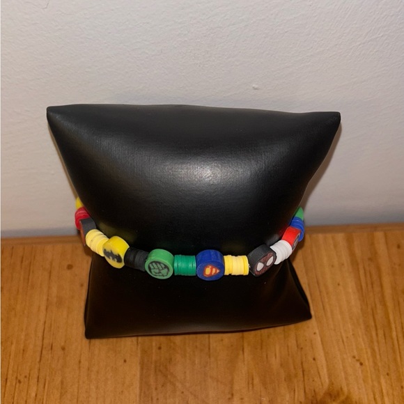 Superhero (Superhereos) Heishi Bracelet - Picture 2 of 6